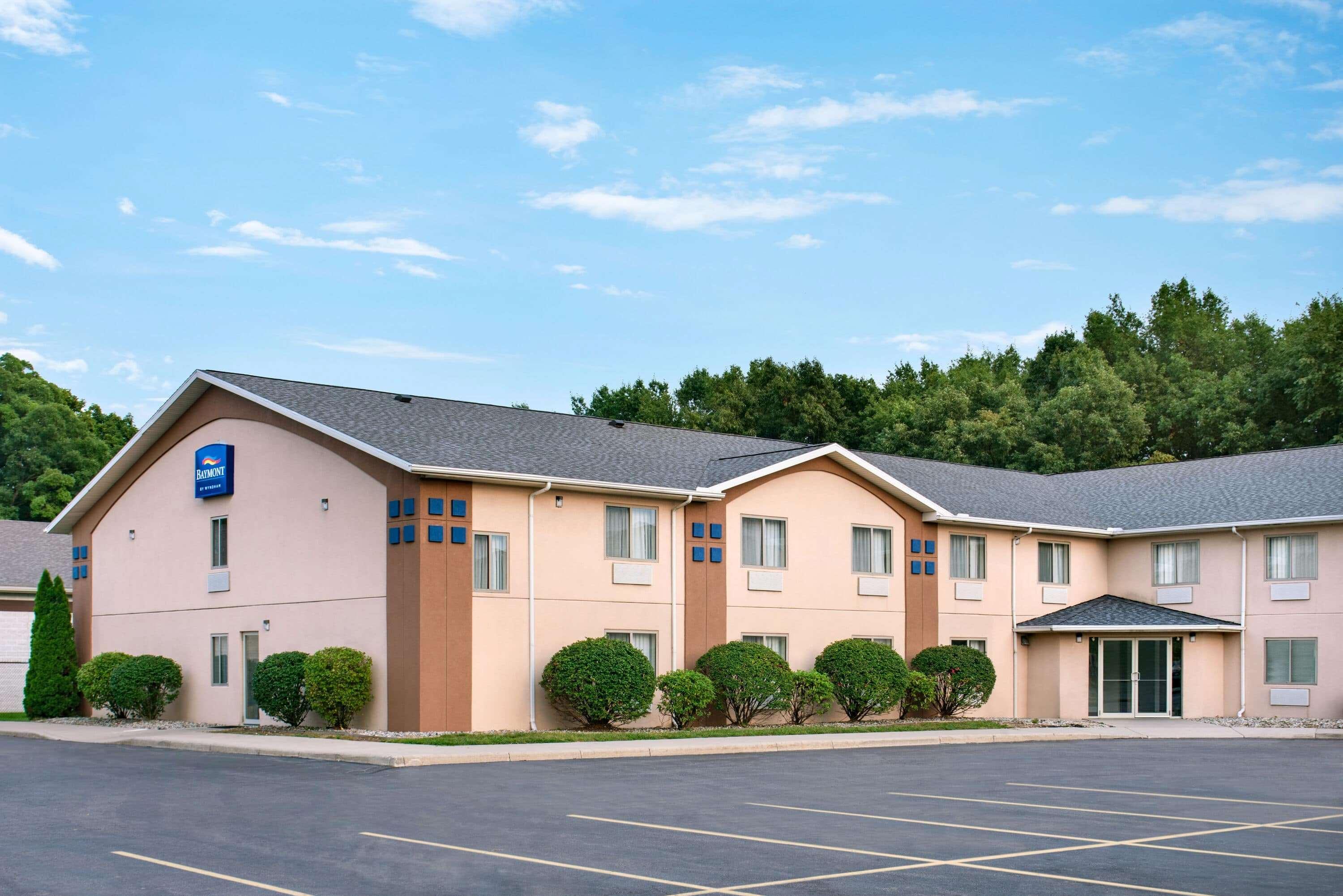 Baymont By Wyndham Swanton Hotel Bagian luar foto
